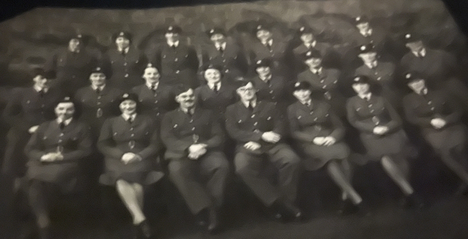 1_24_SUSI-6-2-003-Mary-Whimpey-front-row-far-left-with-colleagues-ND