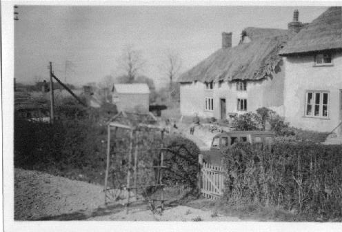 Abbotts Ann Jasmine Cottage and adjacent house 1949