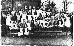 Abbotts Ann School group during First World War teachers: Miss Wilkinson (left) and Mrs Earney