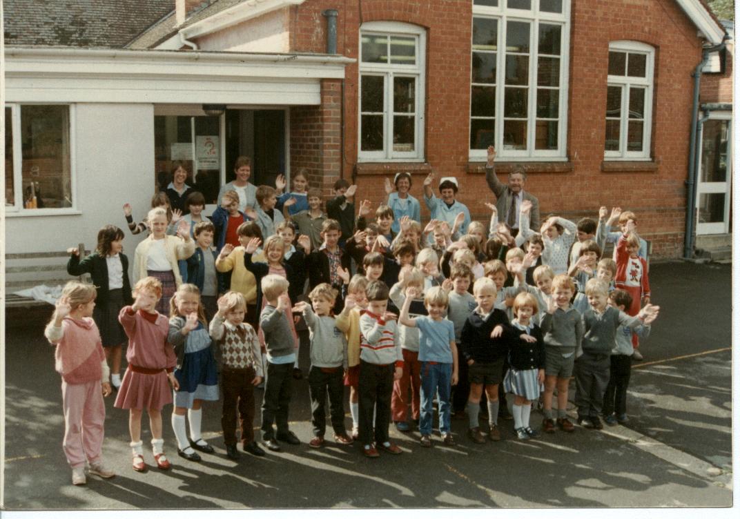 School staff and pupils 1984