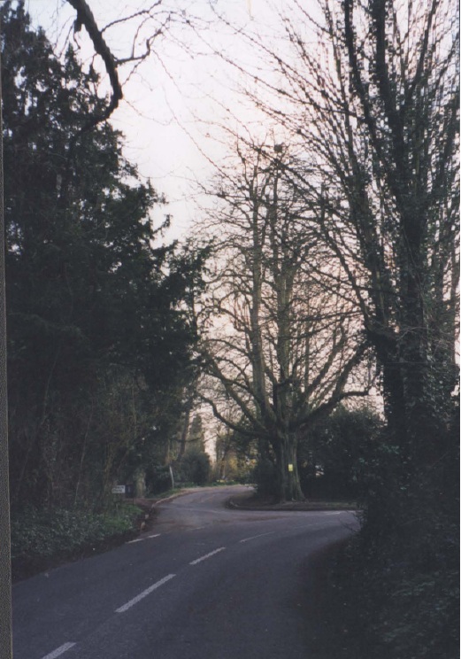 AAPC-6-1-026 -- Manor Close junction with the Old Coach Road -- 2000