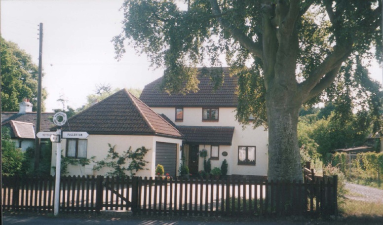 AAPC-6-1-056 -- Duck Street, Beech House -- 19-Jul-2000