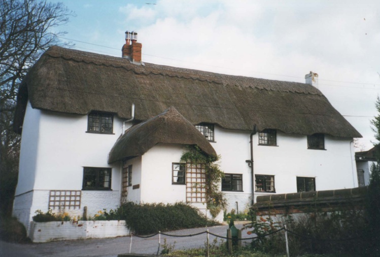 AAPC-6-1-063 -- Church Road, Manor Cottages -- 1 and 2 Manor Cottages -- 2000