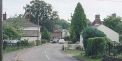 AAPC-6-1-015 -- Duck St, looking south WMH, The White House, 50, 40 -- 19-Jul-2000