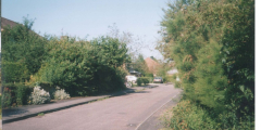 AAPC-6-1-053 -- Manor Close looking west -- 19-Jul-2000